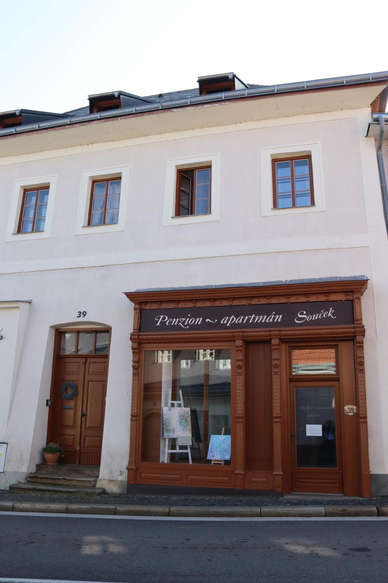 Penzion-Apartman Soucek Jindrichuv Hradec Exterior photo